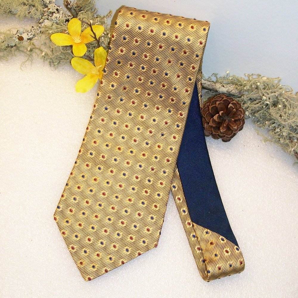 Tommy Hilfiger MensTie 100% Silk Made in USA Gold Navy Blue Red